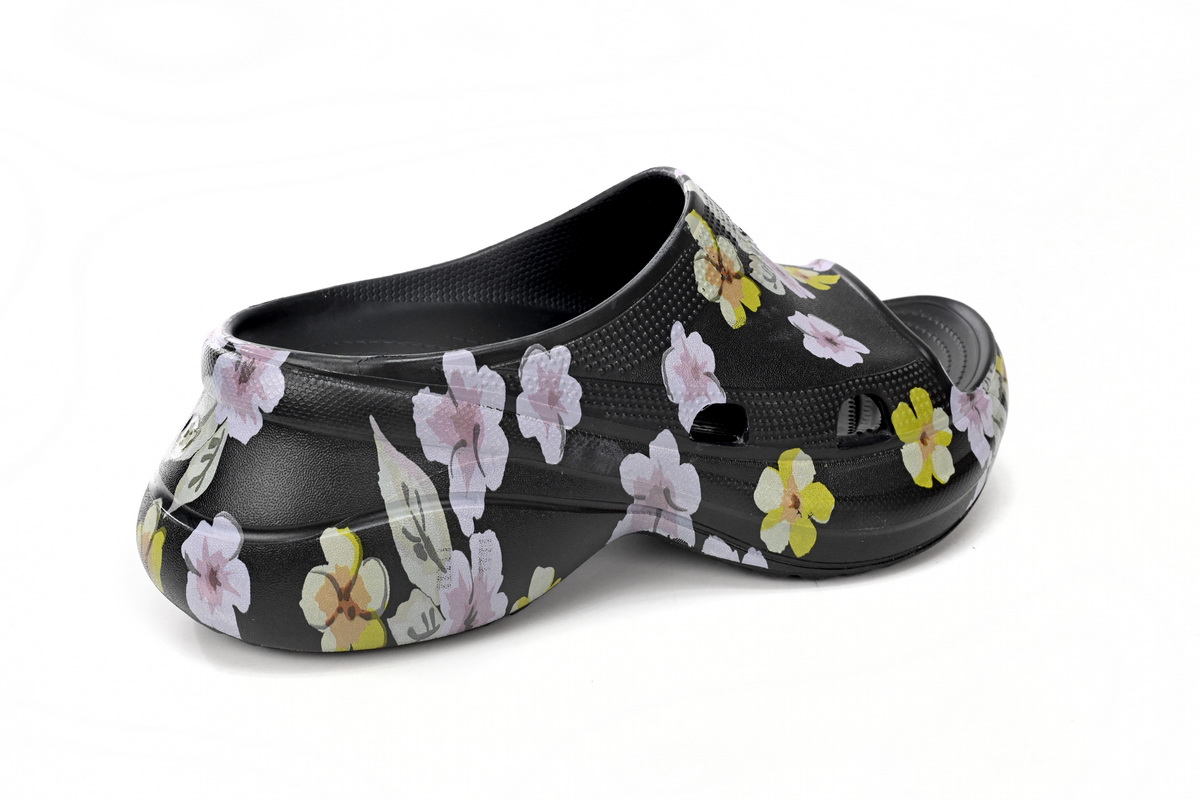 BALENCIAGA Pool Croc Watermark Black 677389 W1S8G 6556