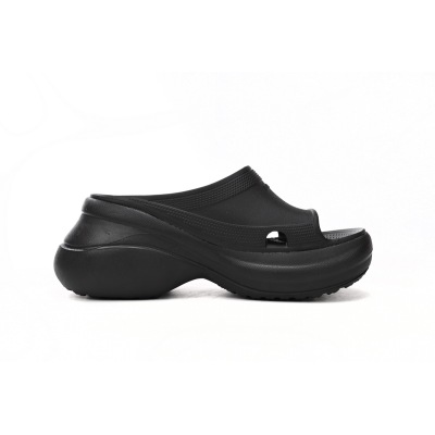 BALENCIAGA Pool Crocs Black 677389 W158E 1000  02