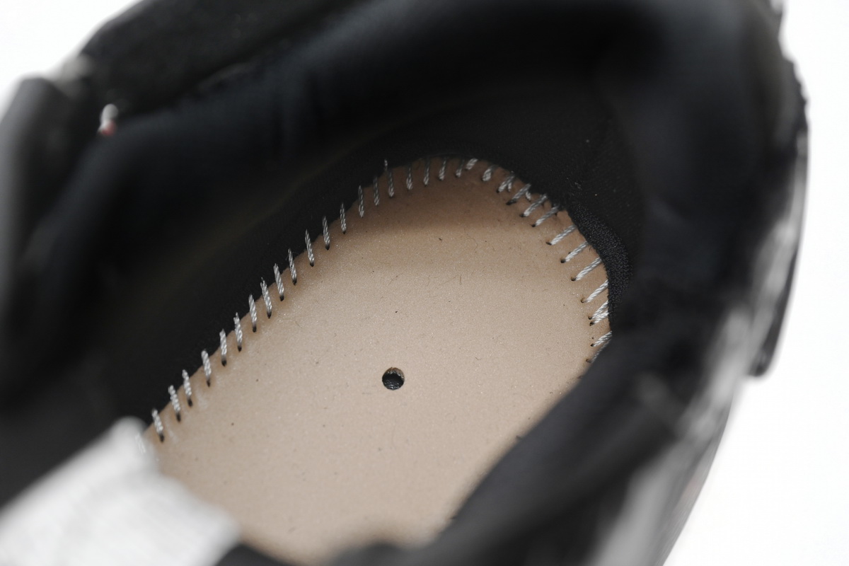 Balenciaga Runner Black And Red Characters 677402 W3RB1 0102