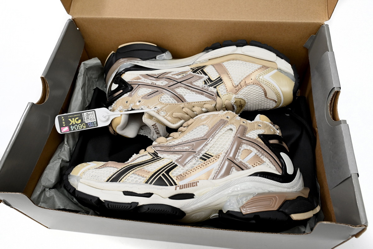 Balenciaga Runner Rice Pla Tinum 677403 W3RB3 9891