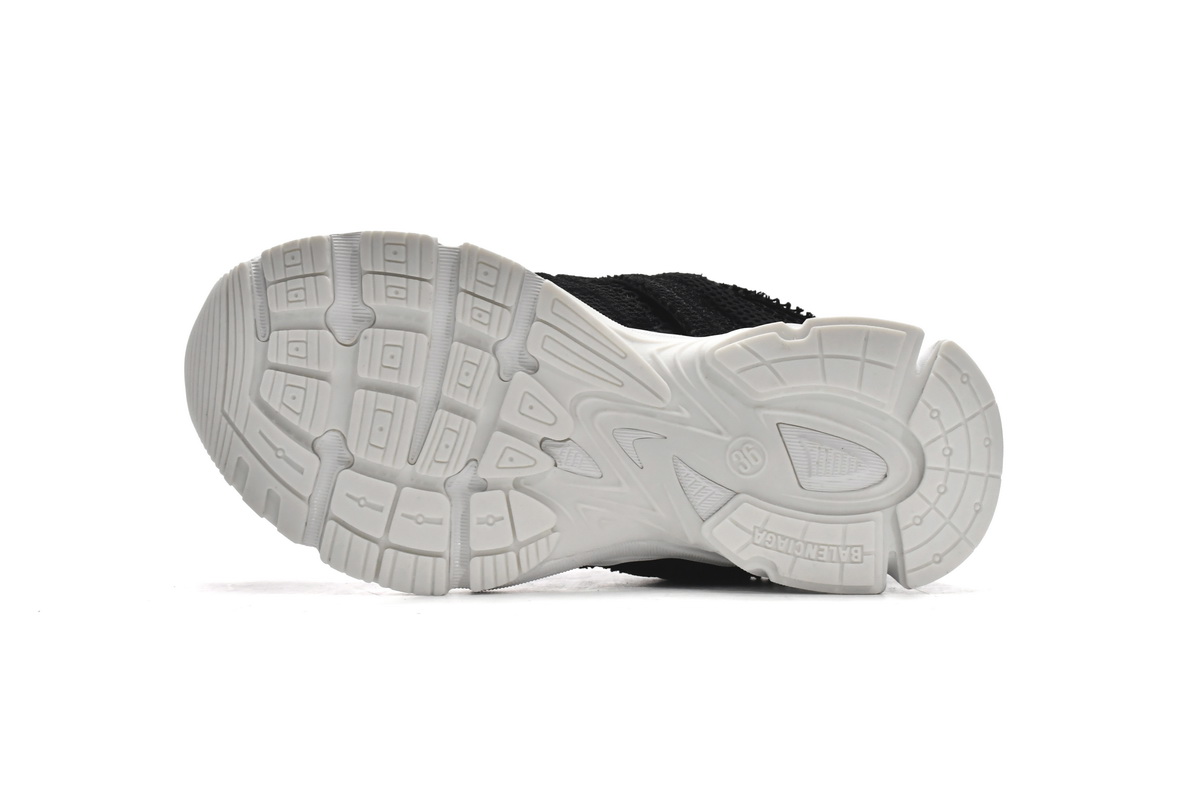 Balenciaga Runner White Black White 677403W3RB29010