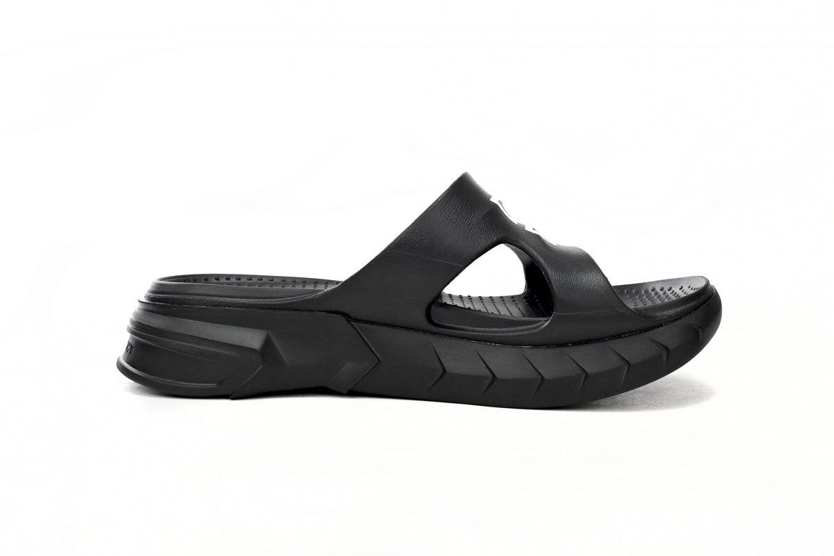 Givenchy Marshmallow Black BH301AH19Y-001