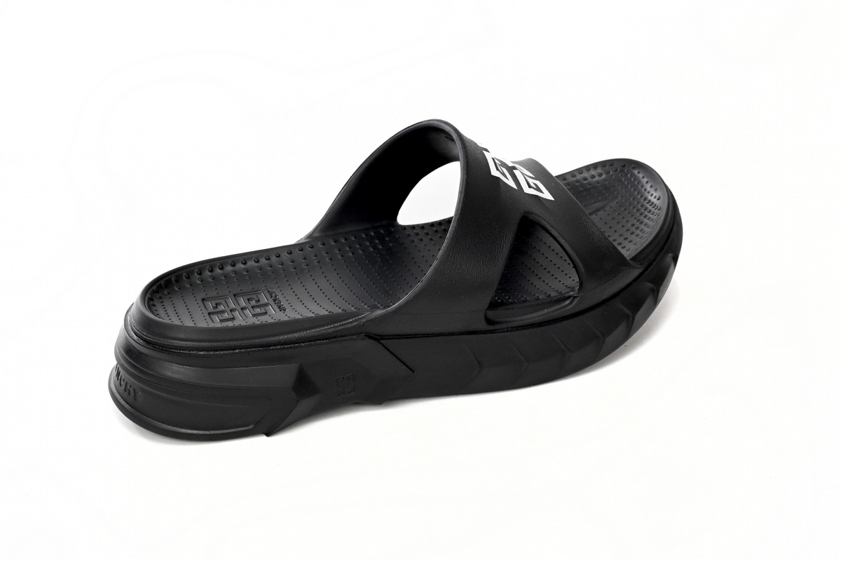 Givenchy Marshmallow Black BH301AH19Y-001