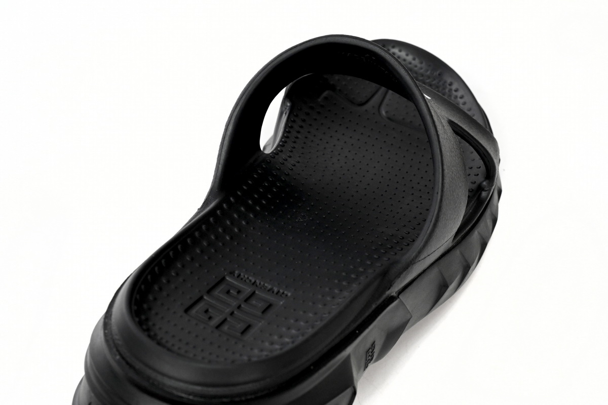 Givenchy Marshmallow Black BH301AH19Y-001