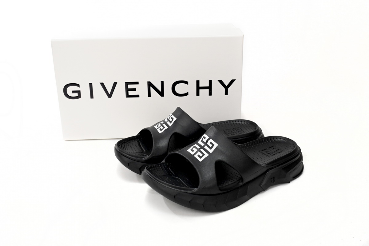 Givenchy Marshmallow Black BH301AH19Y-001