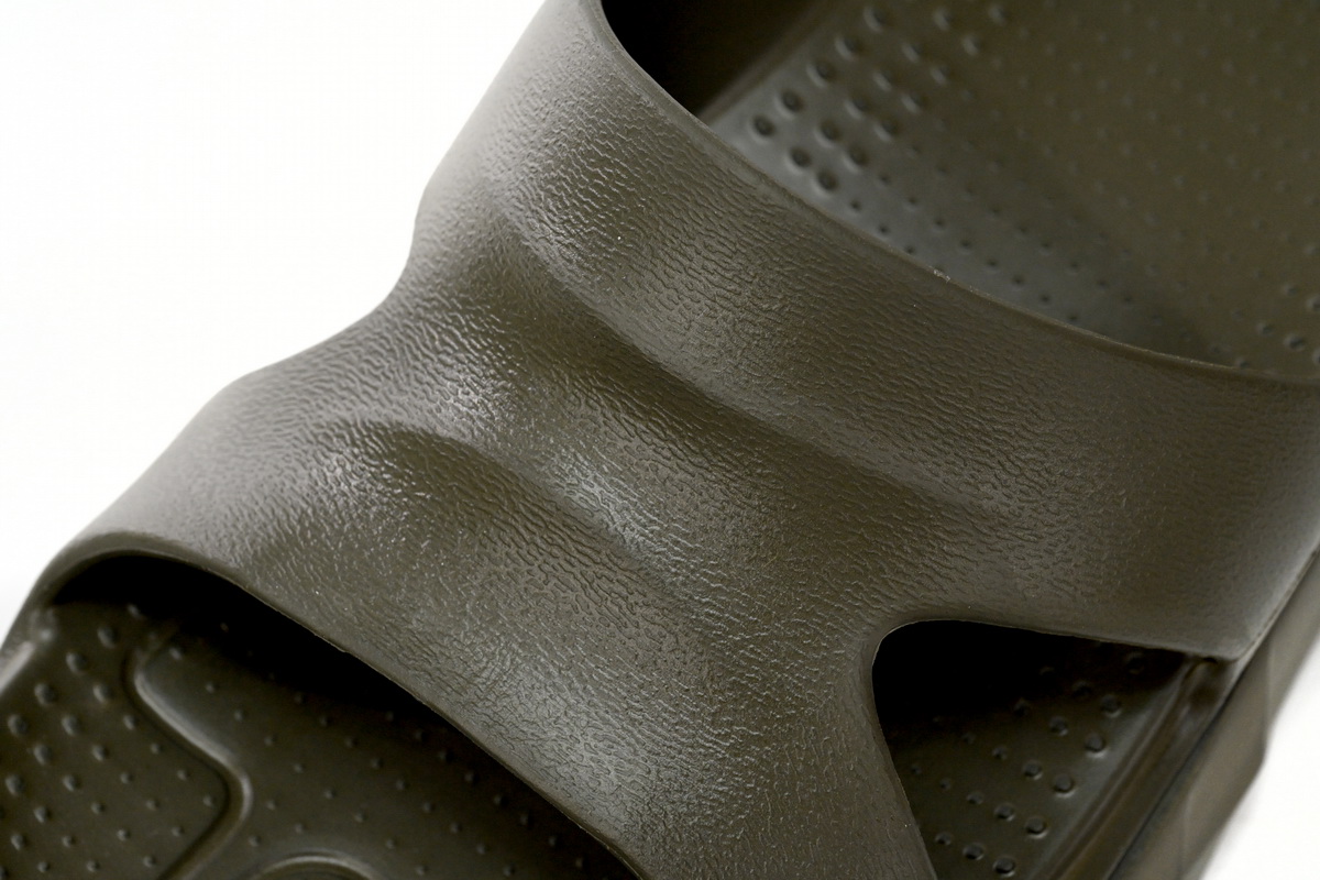 Givenchy Marshmallow Green  BH301AHOW4-306