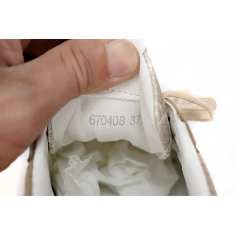  GUCCI Chunky B Wheat Pink 700775 UPG90 9595