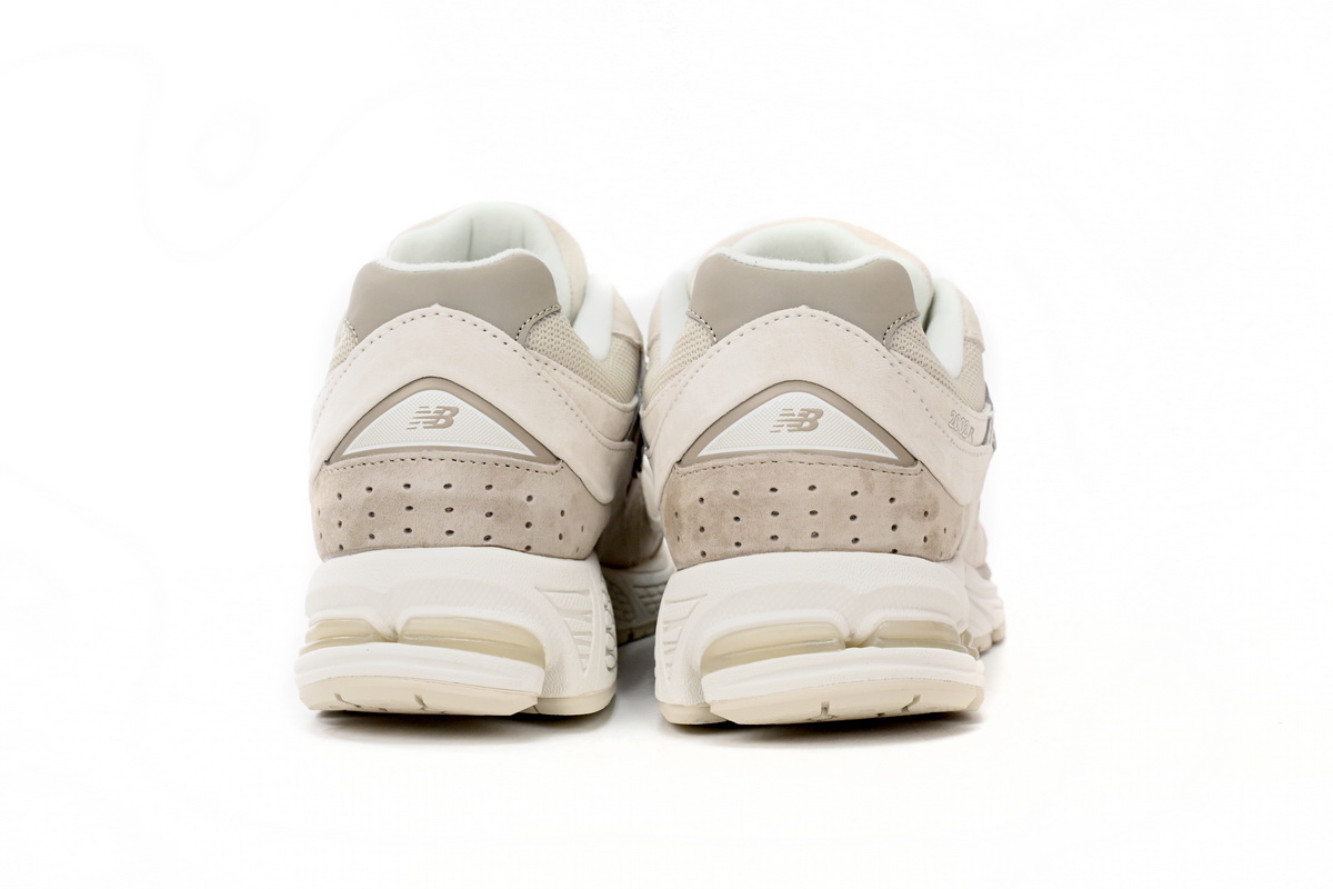  New Balance 2002R Shallow Cream M2002RJN