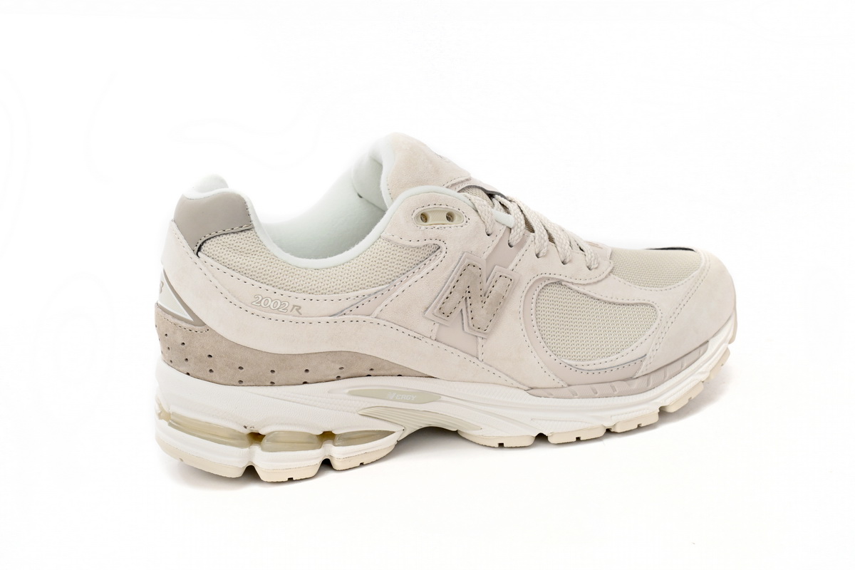  New Balance 2002R Shallow Cream M2002RJN