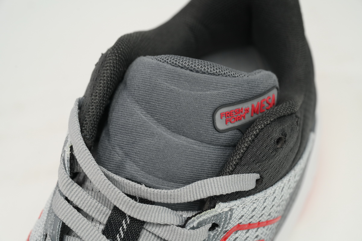  New Balance NB Fresh Foam X840 GREY RED W840FLS 