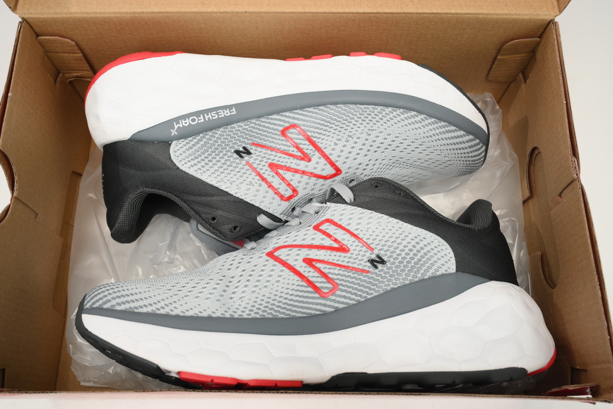  New Balance NB Fresh Foam X840 GREY RED W840FLS 