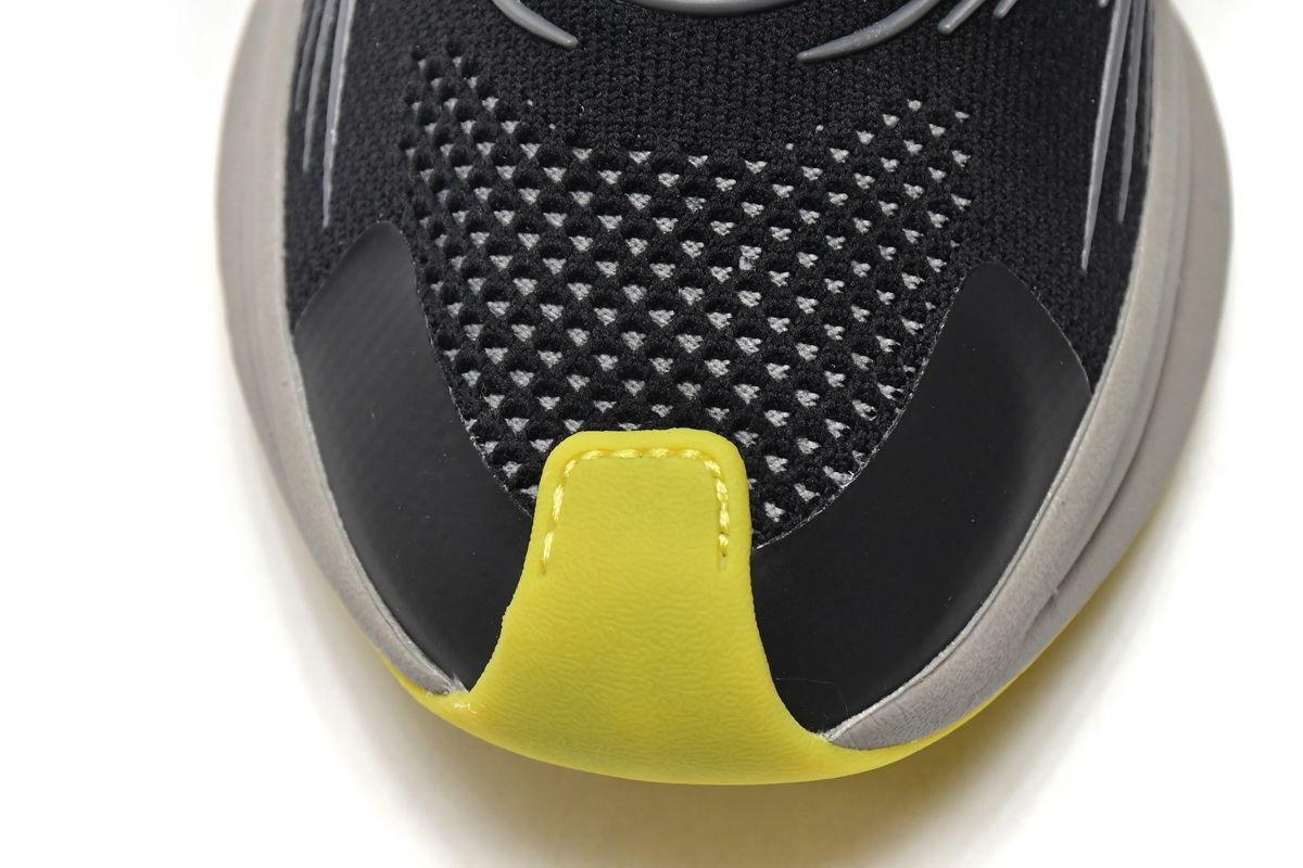 G*u*i run sneakers black yellow 680939-usm10-8480