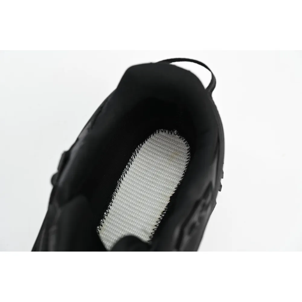 Moncler Trailgrip Gore-Tex Low Black 4M00230M2058-999