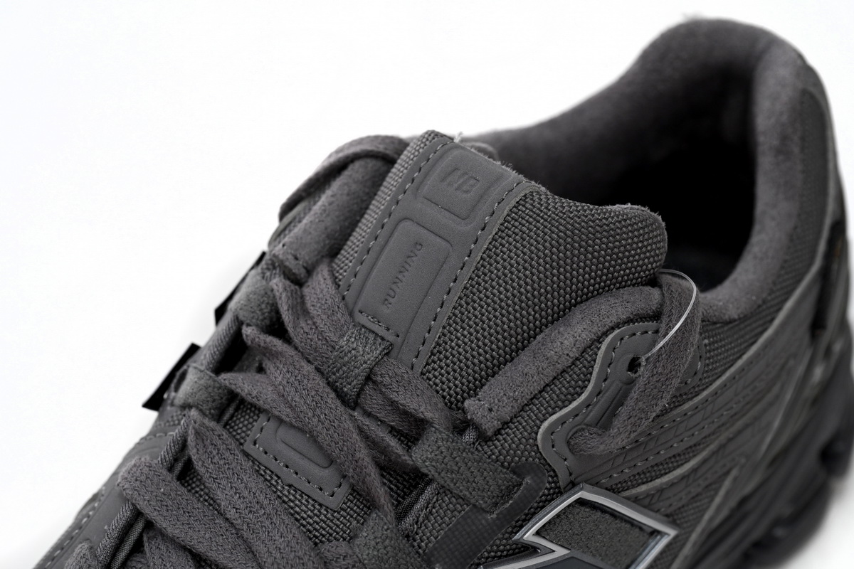 New Balance 1906R Cordura Magnet  M1906RU