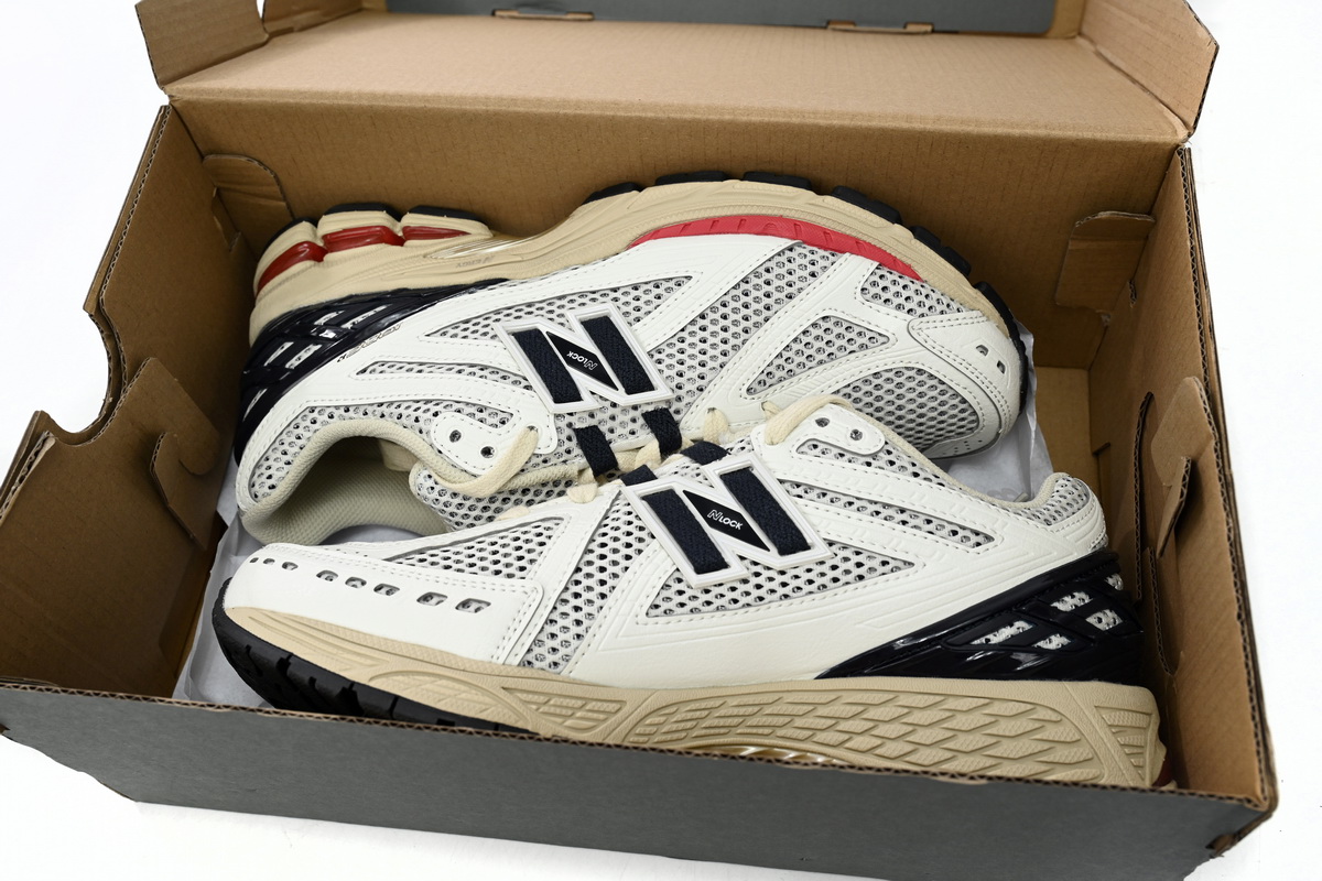 New Balance 1906R Sea Salt Eclipse True Red M1906RR