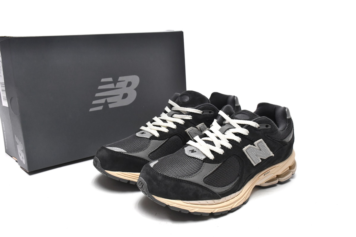 New Balance 2002R Black Dark Grey M2002RHO