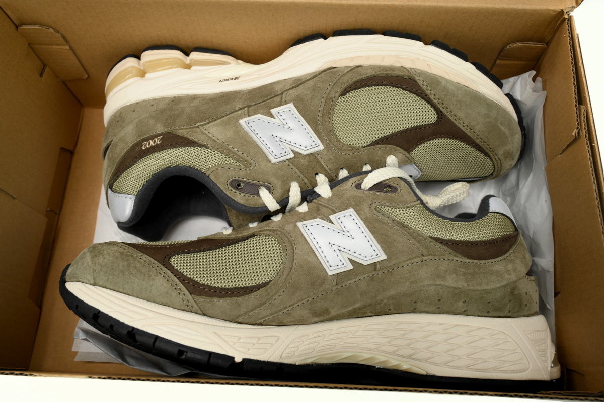 New Balance 2002R Olive Brown M2002RHN