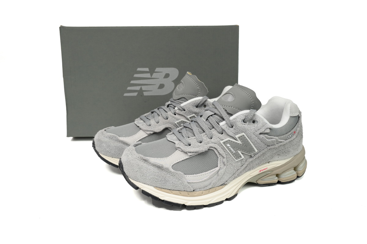 New Balance 2002R Protection Pack Grey M2002RDM