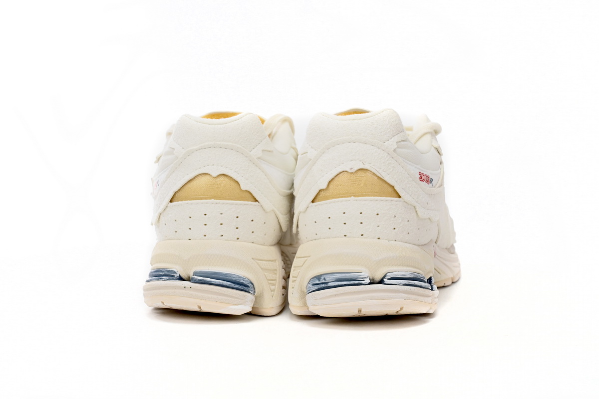 New Balance 2002R Protection Pack Sea Salt M2002RDC