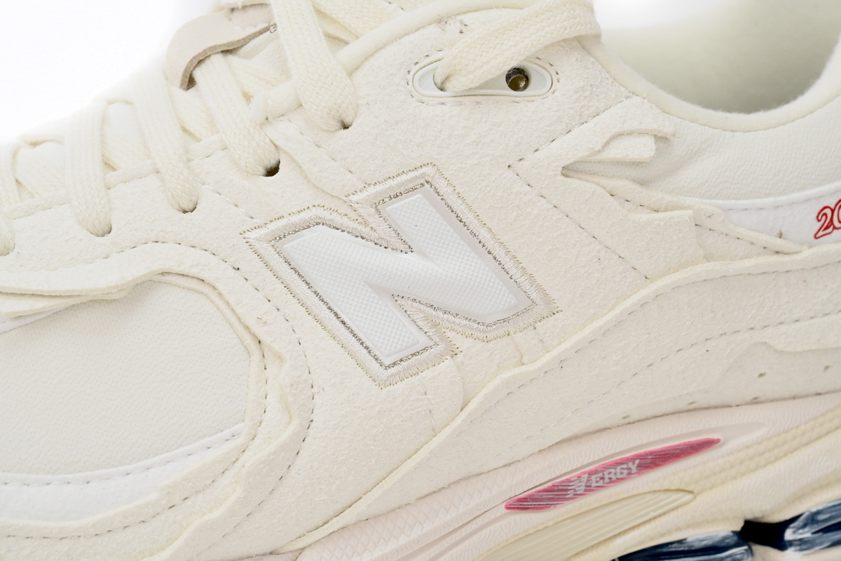 New Balance 2002R Protection Pack Sea Salt M2002RDC