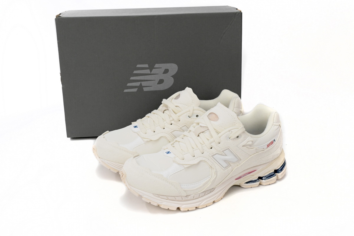 New Balance 2002R Protection Pack Sea Salt M2002RDC