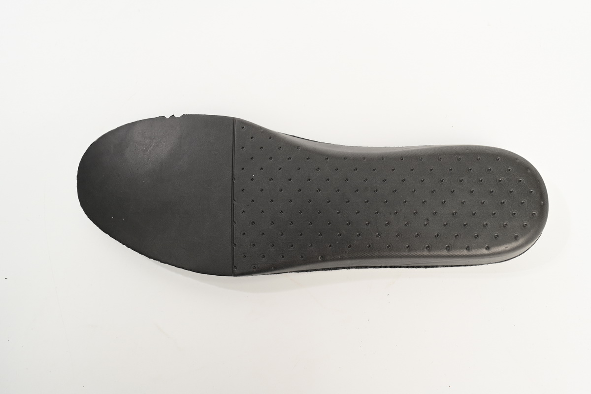 OFF-WHITE Out Of Black White Line OMIA189S 23LEA014 1010