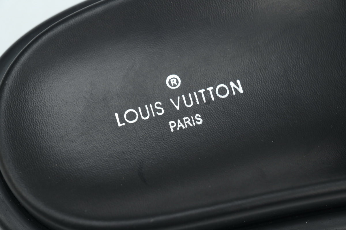 l**is V*t*n pool pillow flat comfort mule black label denim