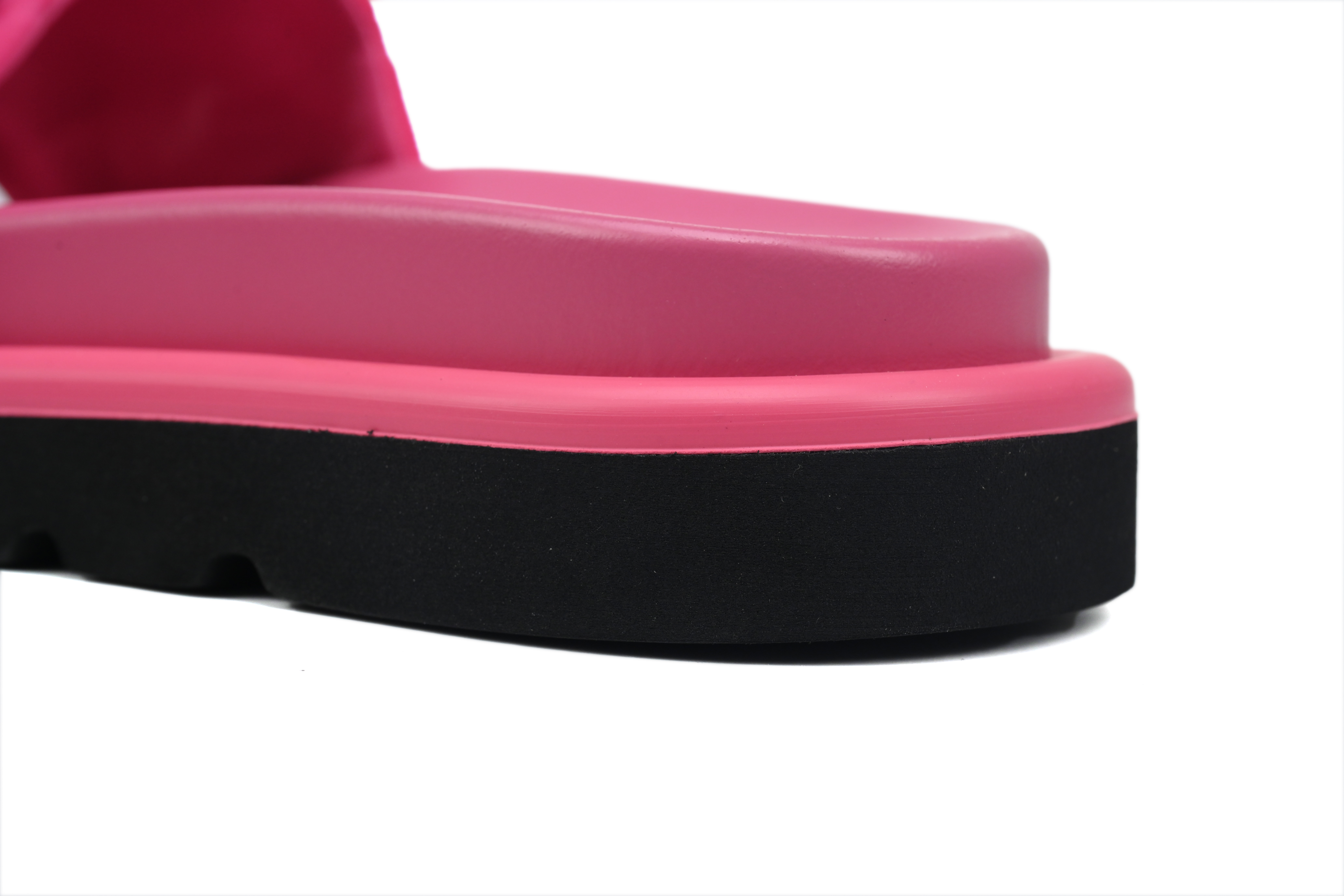 l**is V*t*n pool pillow flat comfort mule pink