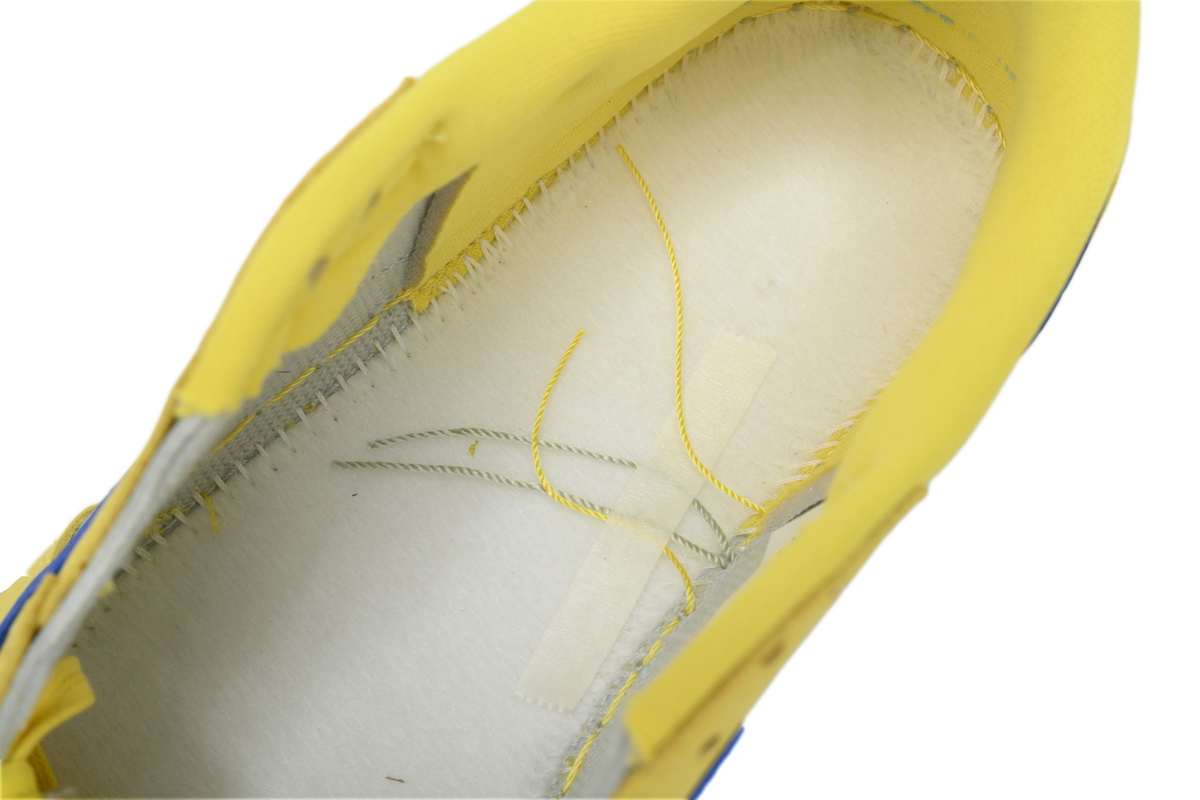  Air Jordan 1 Low x Travis Scott OG 'Canary'  DZ4137-700