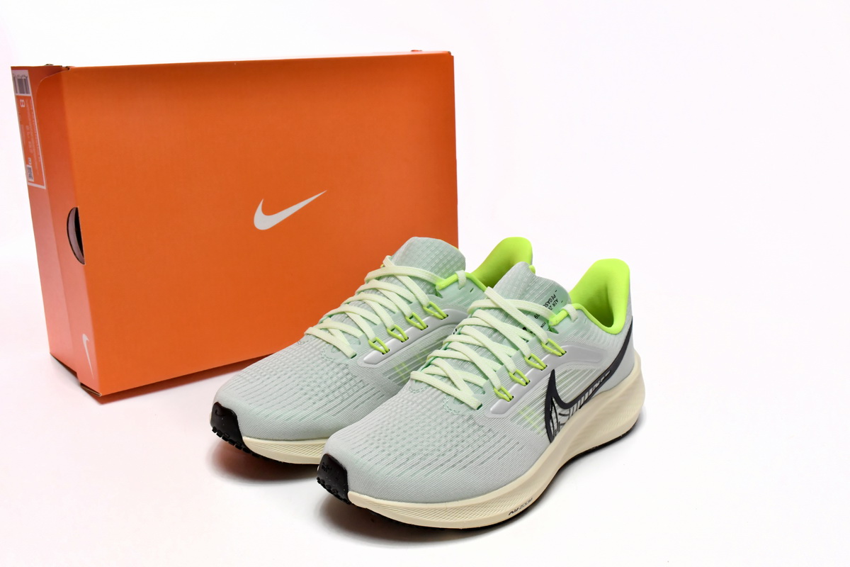 Nike Air Zoom Pegasus 39 Barely Green Volt (Women