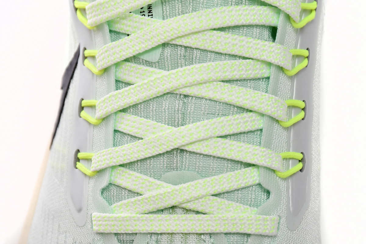 Nike Air Zoom Pegasus 39 Barely Green Volt (Women