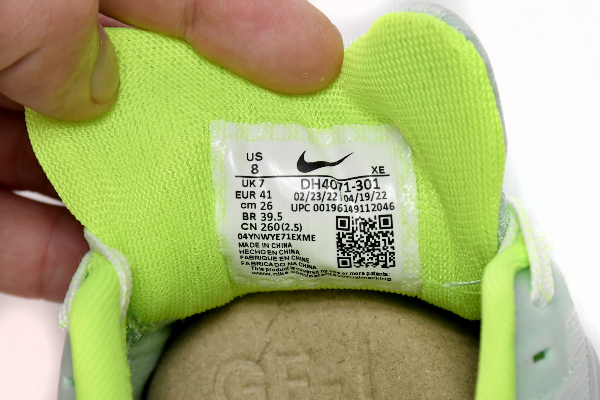 Nike Air Zoom Pegasus 39 Barely Green Volt (Women