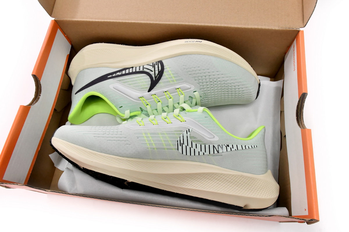 Nike Air Zoom Pegasus 39 Barely Green Volt (Women