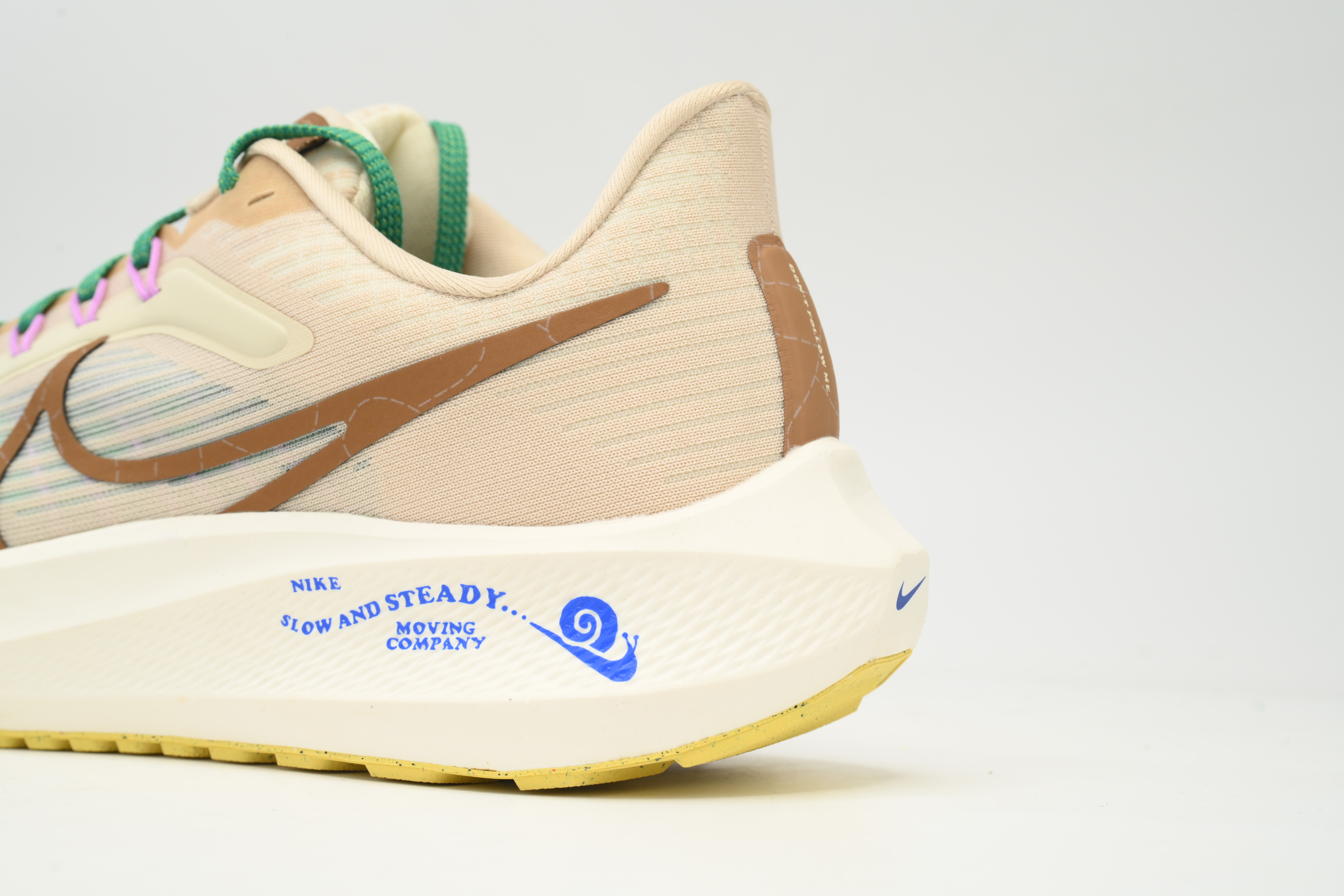 Nike Pegasus 39 Premium Nike Moving Company DV8922-100