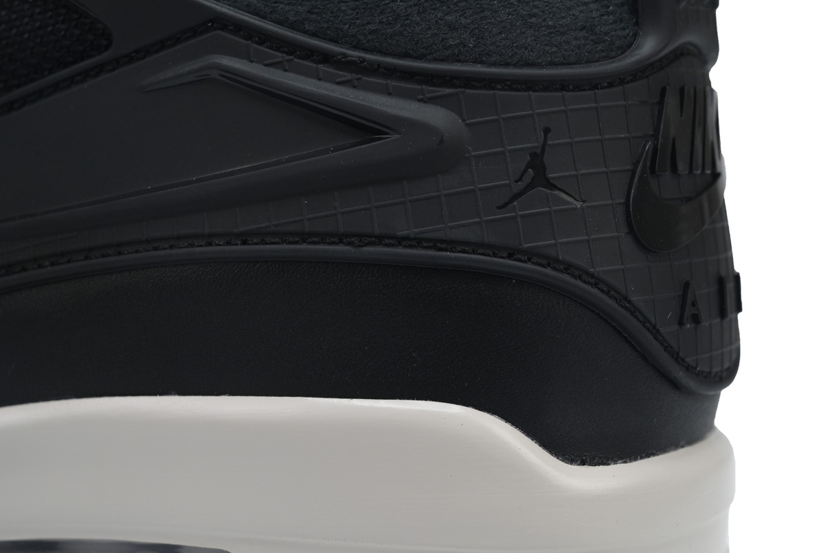 Air Jordan 4 RM