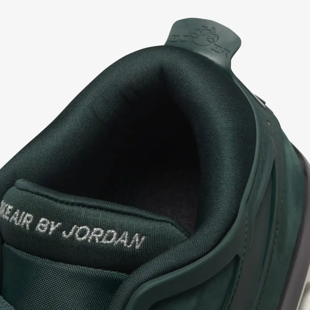 Air Jordan 4 RM SP Nigel Sylvester Grandma's Driveway HF4334-300