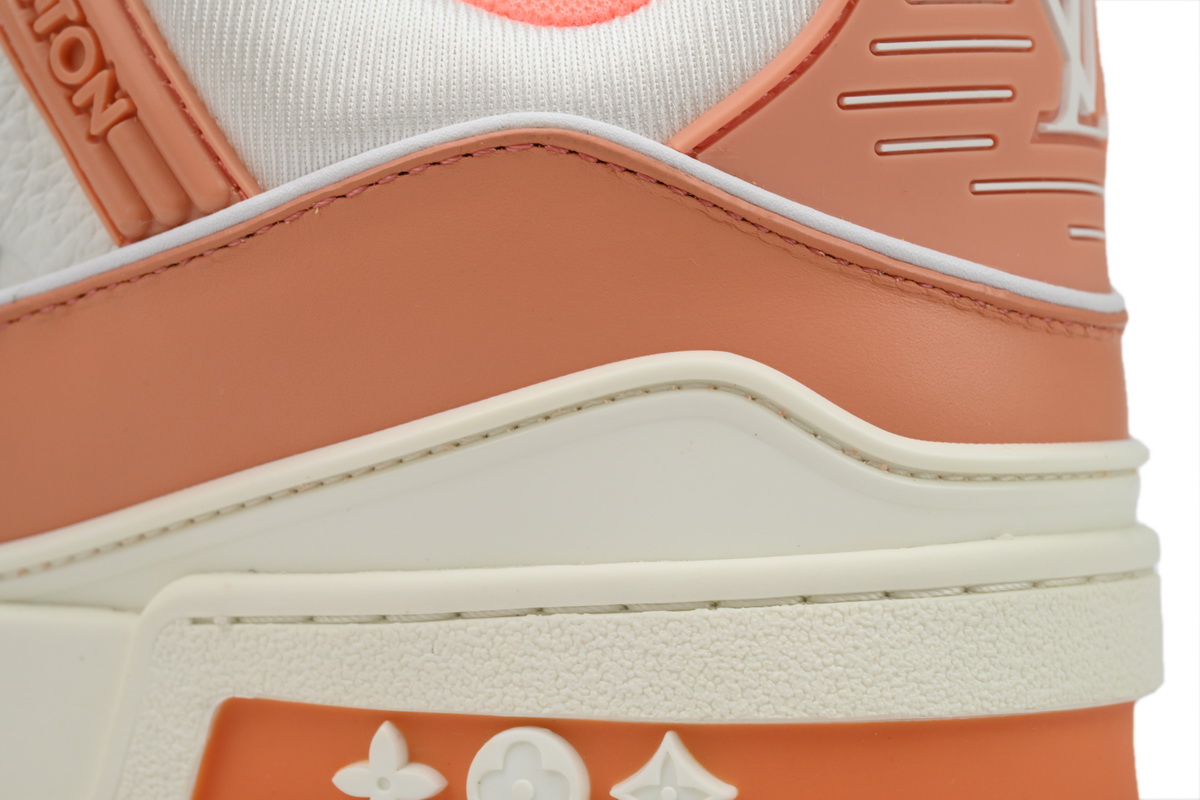  Louis Vuitton Trainer Peach 
