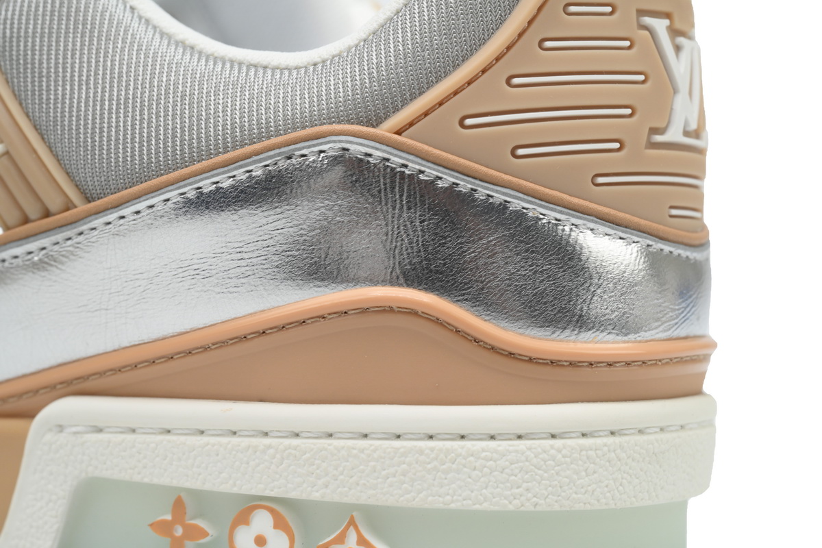 Louis Vuitton Trainer Sliver 
