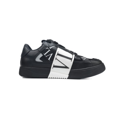  Valentino Garavani VL7N Low Sneakers Black 02