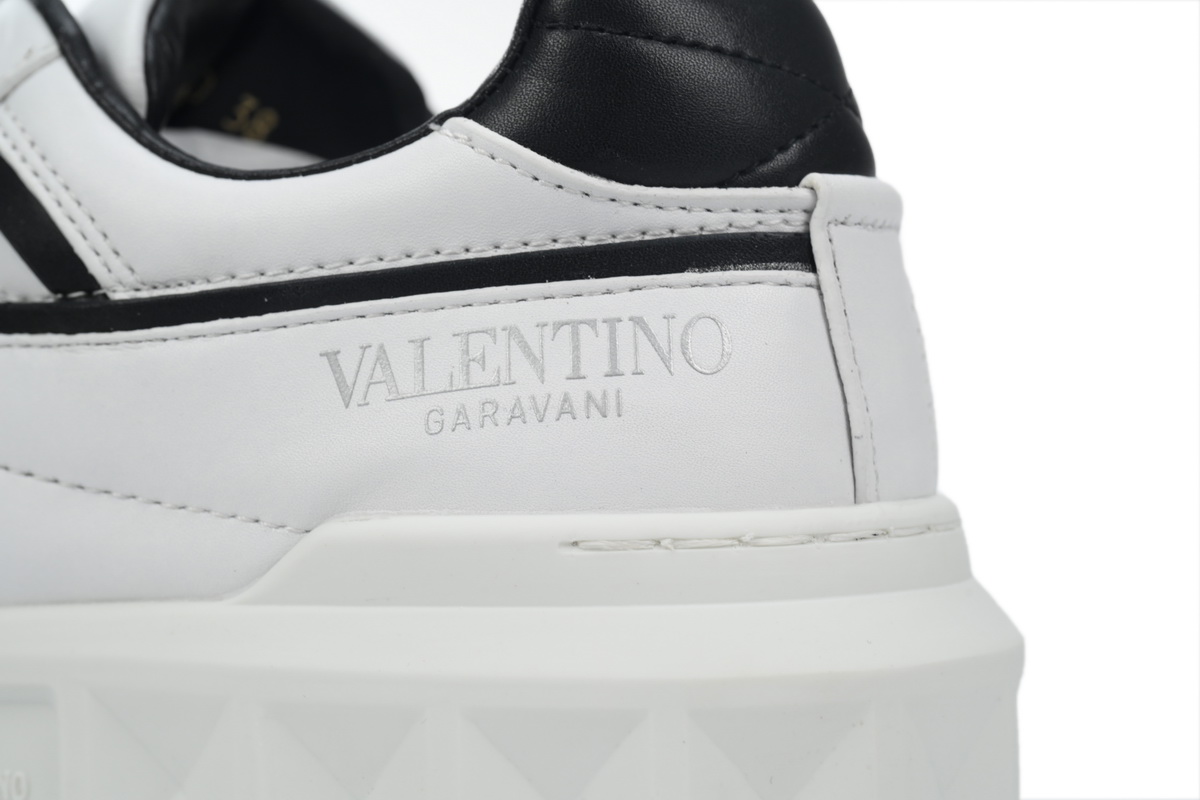 Valentino One Stud Low Sneaker White Black Grey 4Y2S0E71NWN-0N2