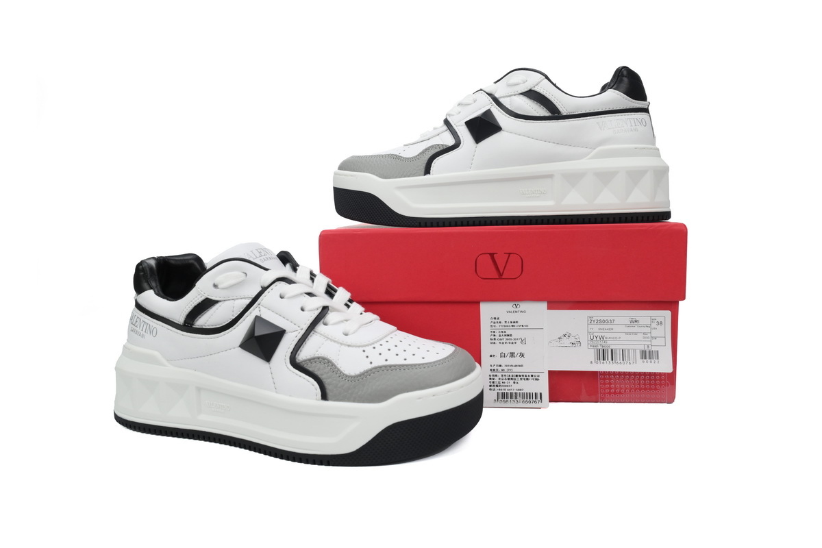 Valentino One Stud Low Sneaker White Black Grey 4Y2S0E71NWN-0N2