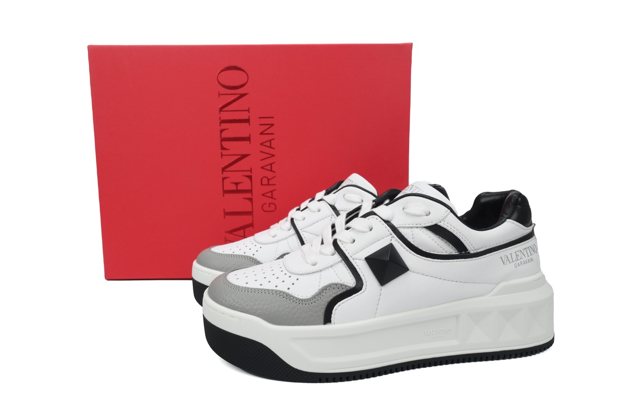 Valentino One Stud Low Sneaker White Black Grey 4Y2S0E71NWN-0N2