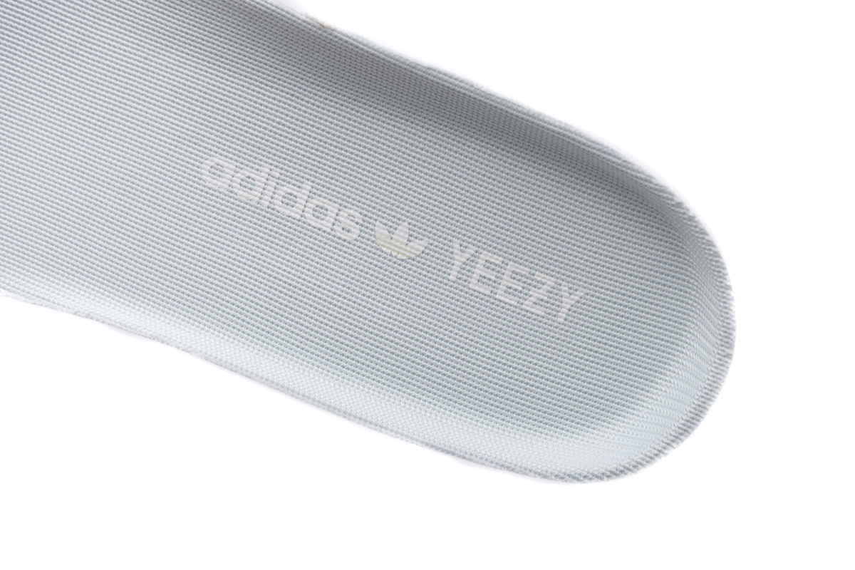 【$65 Free Shipping】Excellent Quality Adidas Yeezy Boost 350 V2 Cloud White (Non-Reflective) 