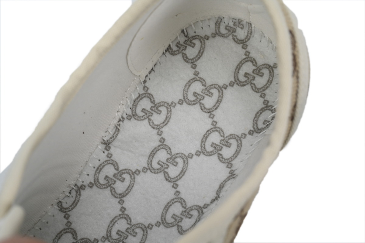 GUCCI Canvas Sneakers Shell Apricot