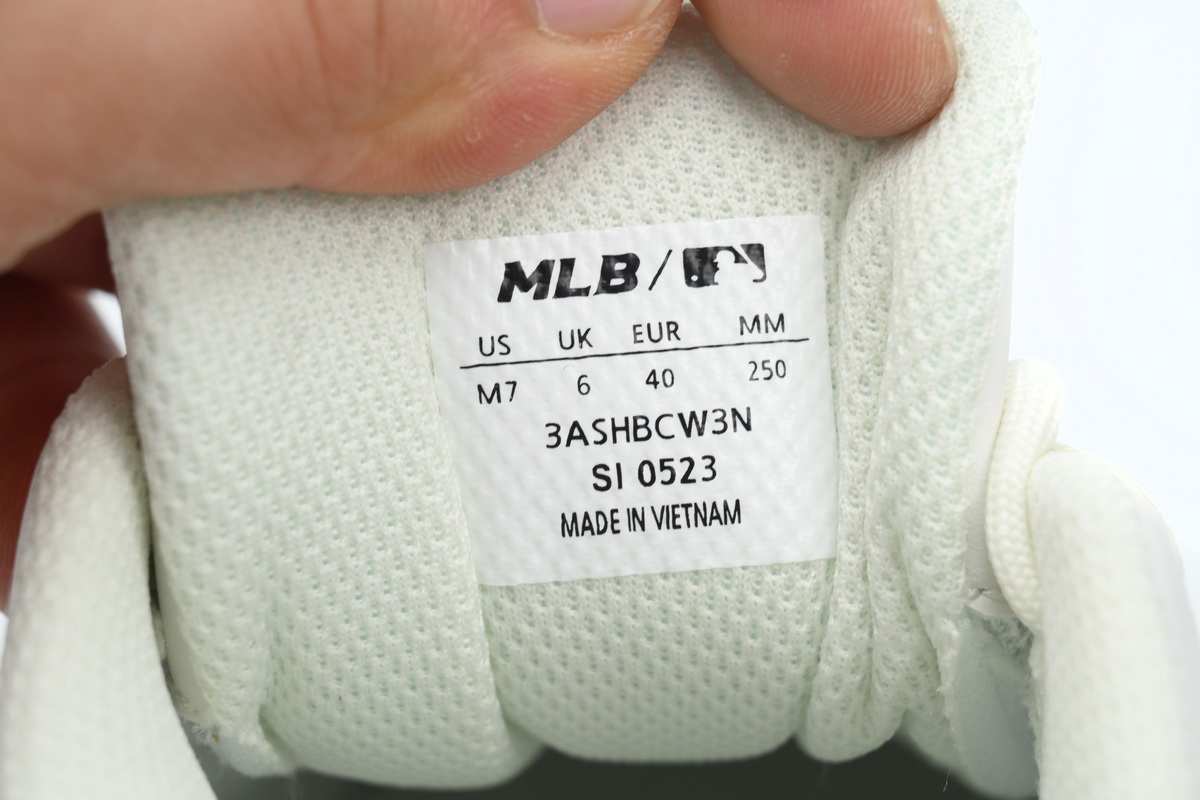 Giày MLB Chunky Liner Basic New York Yankees Sneaker  3ASHBCW3N-50WHS