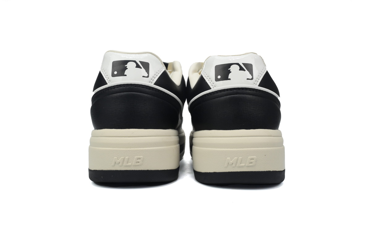 Giày MLB Chunky Liner Basic New York Yankees Sneaker  3ASXCLS4N-50BKS