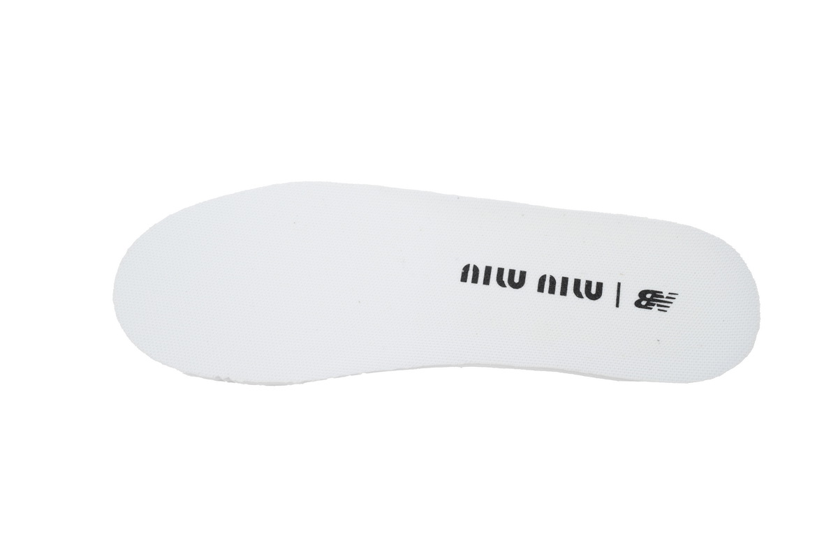 Miu Miu x New Balance 530 Make old   5E165E 3F33 F0009 F D005 