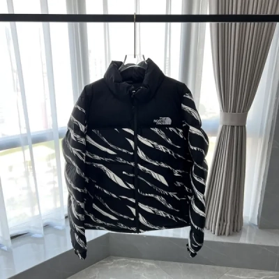 The North Face Splicing White And Black Zebra 01