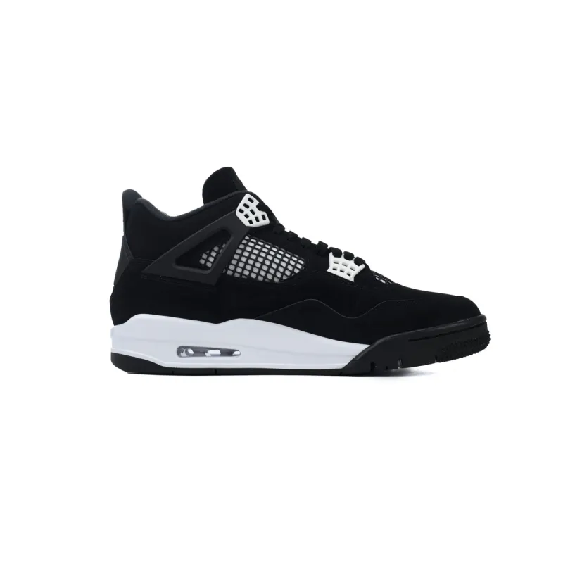 Air Jordan 4 Retro “White Thunder” FQ8138-001