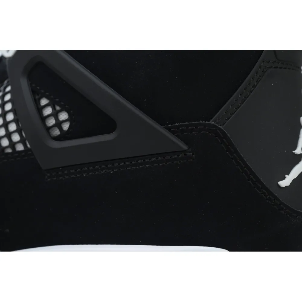 Air Jordan 4 Retro “White Thunder” FQ8138-001